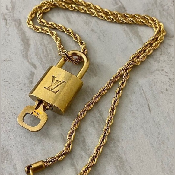 Louis Vuitton Lock 🔒 on Gold Tone Necklace - Picture 3 of 5